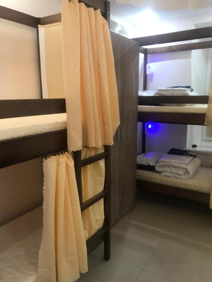 Ararat-Tarasa Shevchenka Hostel Киев Екстериор снимка