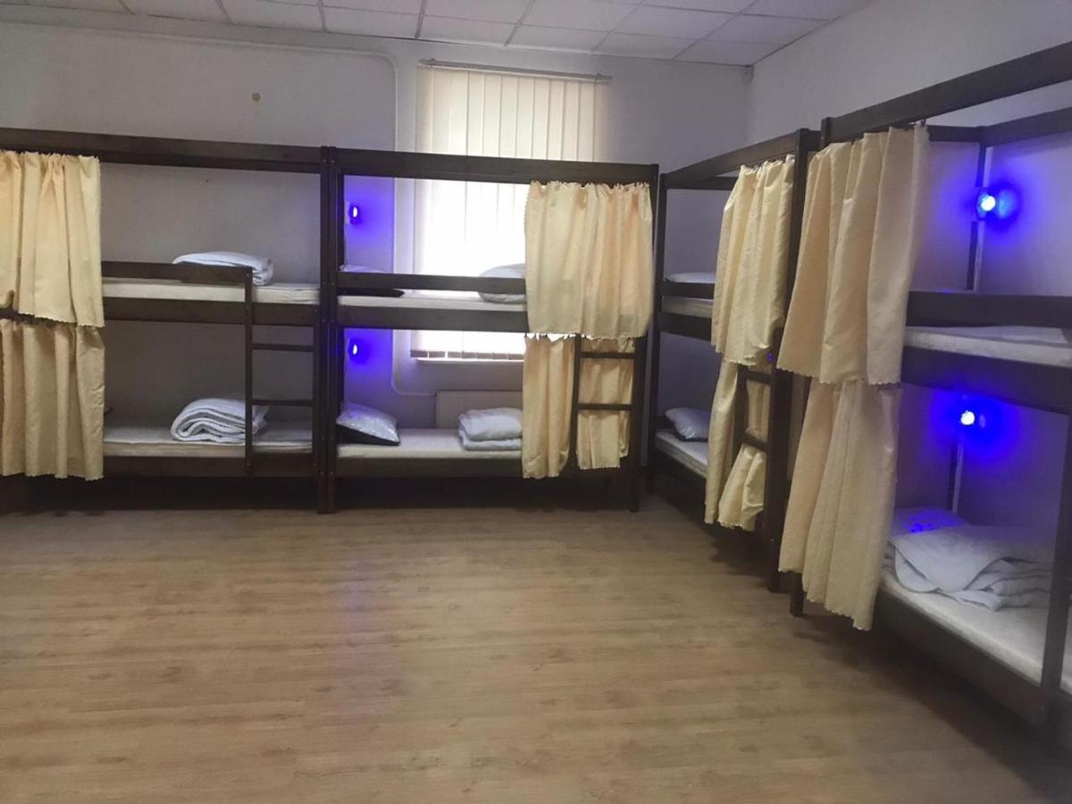 Ararat-Tarasa Shevchenka Hostel Киев Екстериор снимка