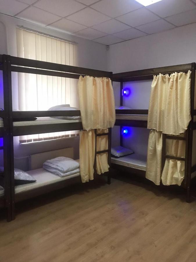 Ararat-Tarasa Shevchenka Hostel Киев Екстериор снимка