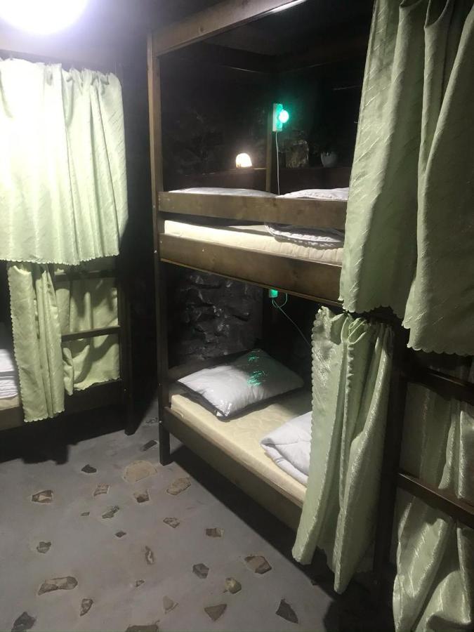 Ararat-Tarasa Shevchenka Hostel Киев Екстериор снимка